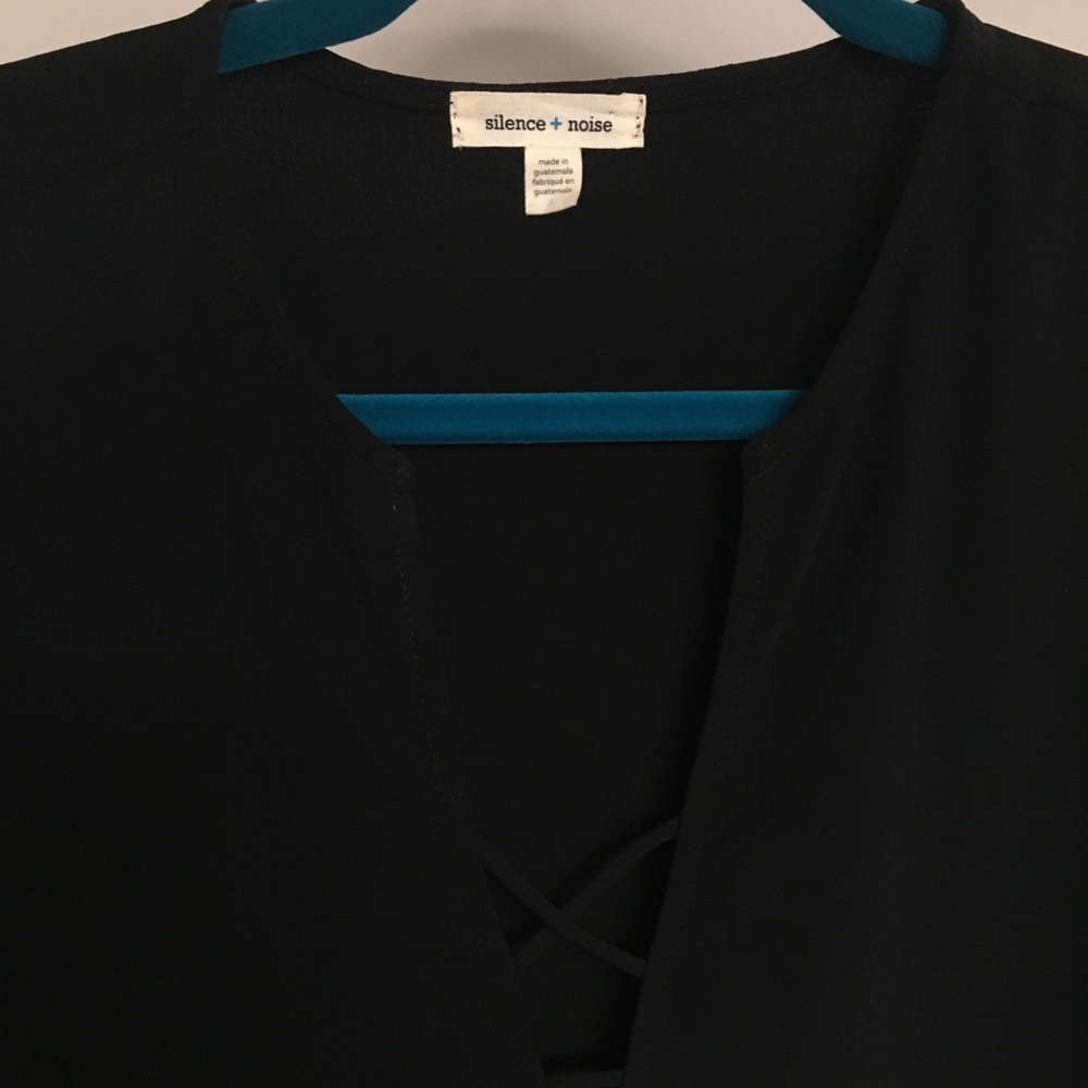UO Silence + Noise Josephine Blouse - Picture 4 of 7